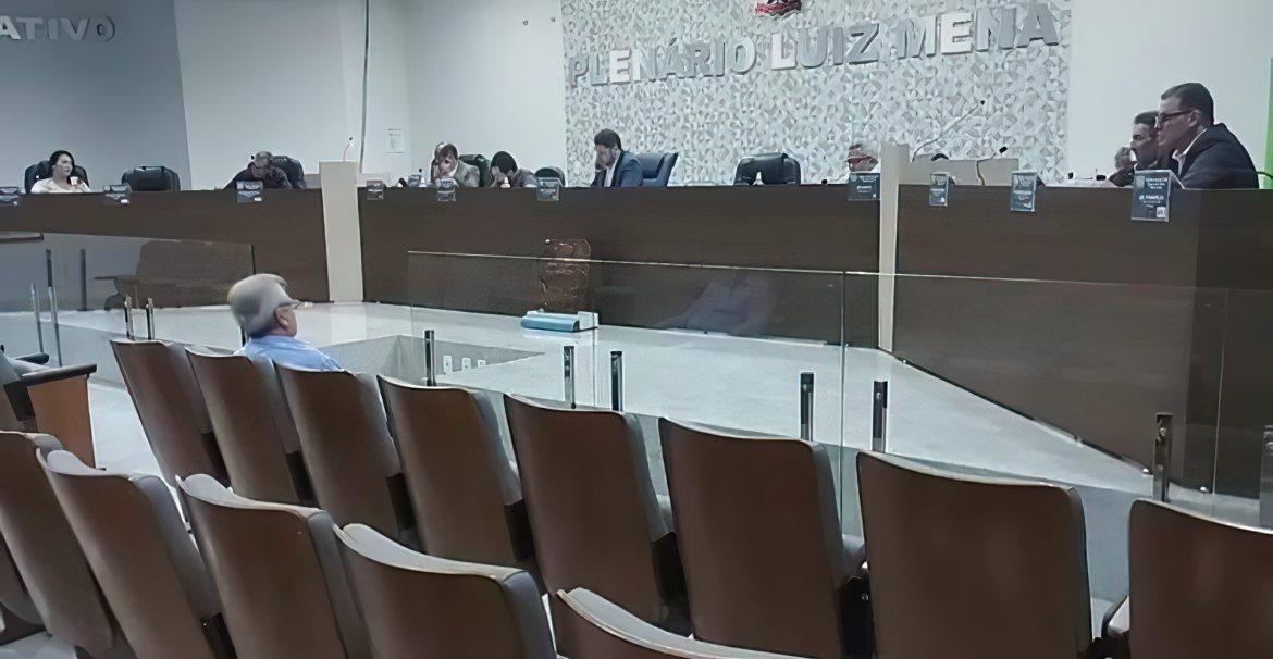Câmara Municipal de Guarantã do Norte em sessão ordinária
